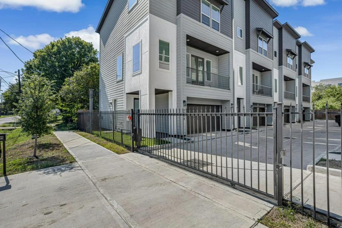 Villa Modern 3Bd Retreat I Near Hotspots I Sleeps 12 Houston Exterior foto